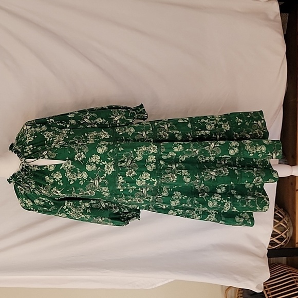 Alice + Olivia Size SP Layla Green Floral Tiered Ruffle Dress, Gently Used Cond. - Picture 2 of 16
